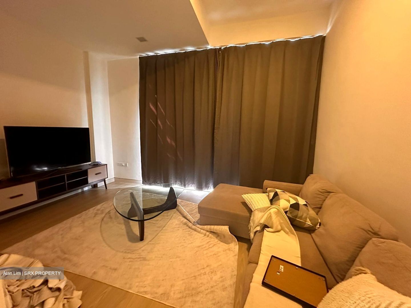 Studio8 (D14), Apartment #558682101